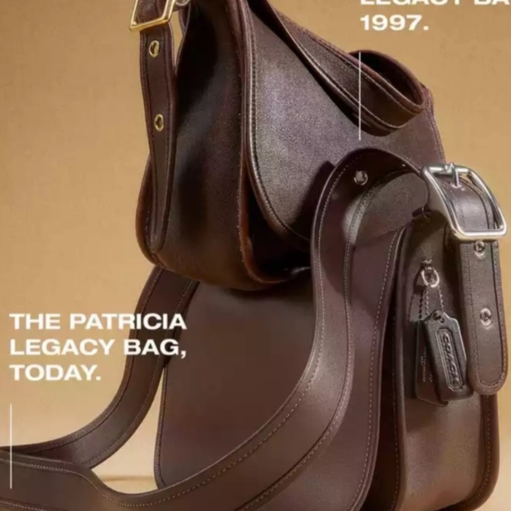 Iconic Coach
Legacy Black Leather Shoulder Bag. - Picture 3 of 14